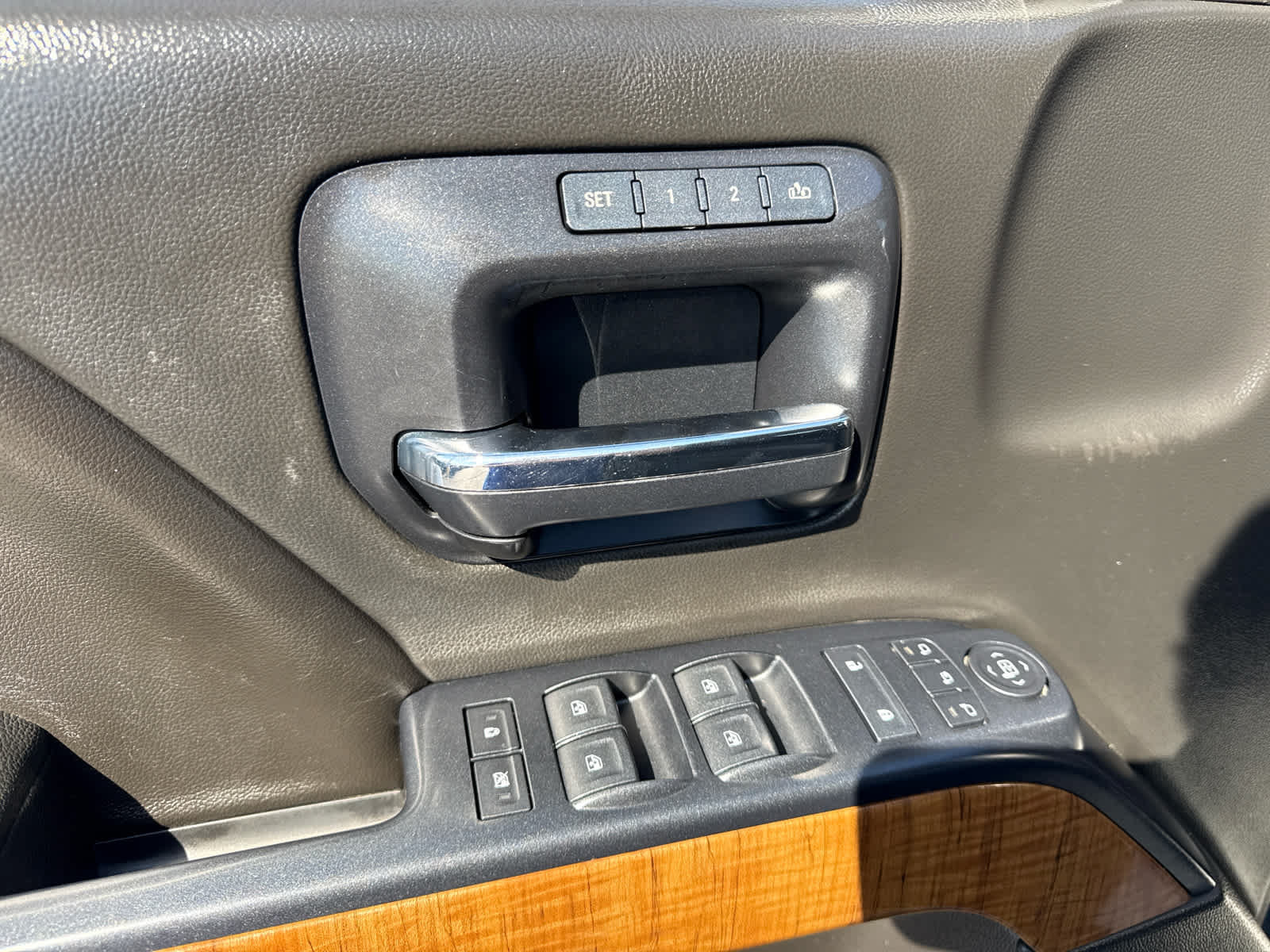 Used 2014 GMC Sierra 1500 SLT AWD/4WD image 10