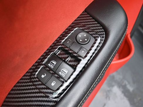 Used 2016 Dodge Challenger SRT Hellcat image 21