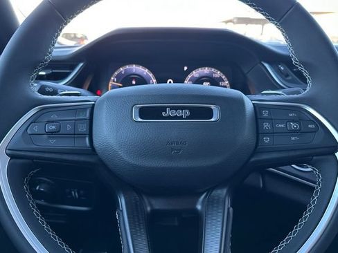 New 2025 Jeep Grand Cherokee Laredo w/ MOPAR Finishing Package RWD image 22