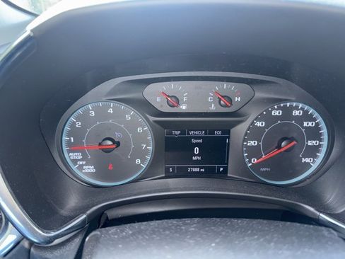 Used 2023 Chevrolet Equinox LS image 10