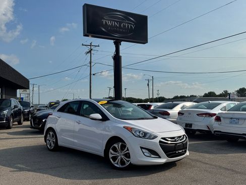 Used 2013 Hyundai Elantra GT w/ Tech Pkg FWD image 1