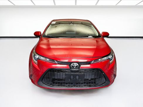 Used 2020 Toyota Corolla LE w/ Carpet Mat Package (TMS) FWD image 2