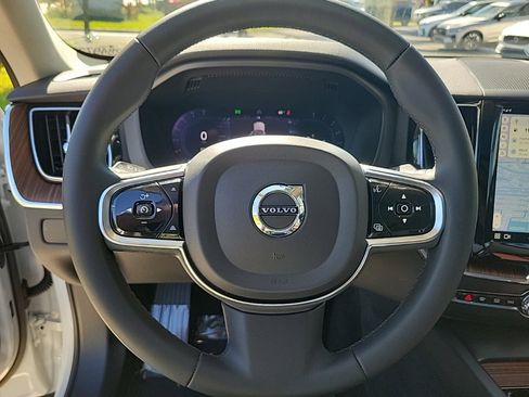 Used 2023 Volvo XC60 B5 Plus w/ Protection Package Premier image 15