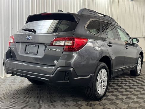 Used 2018 Subaru Outback 2.5i Premium AWD/4WD image 4