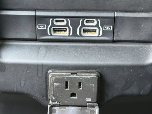 Certified 2024 RAM 1500 Laramie RWD image 22