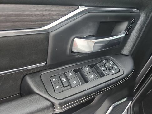 New 2026 RAM 2500 Laramie w/ Night Edition AWD/4WD image 20
