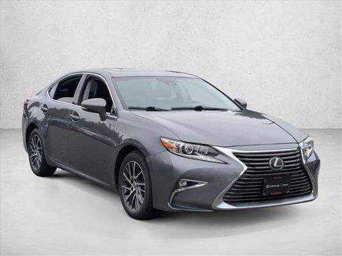 Used 2016 Lexus ES 350 w/ Luxury Package w/Wood Trim FWD image 3
