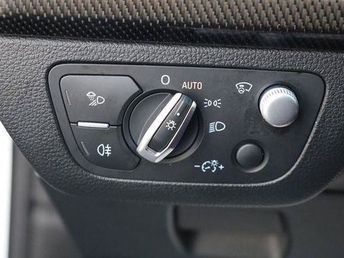 Used 2024 Audi SQ5 Prestige AWD/4WD image 33