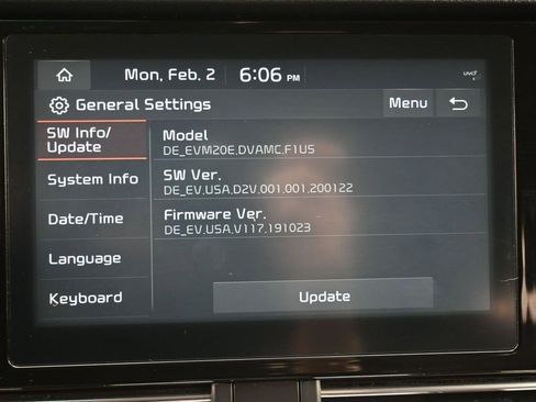 Used 2020 Kia Niro EX w/ Cold Weather Package image 22