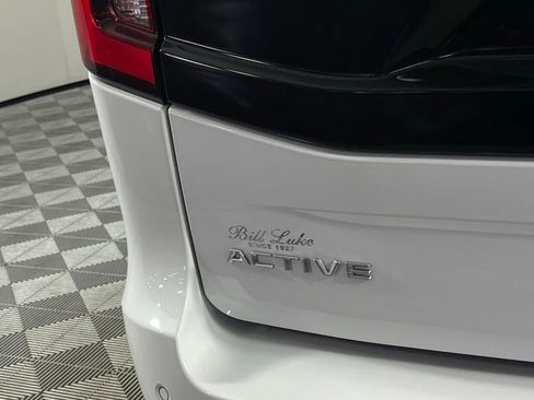 Used 2025 Ford Expedition Active image 11