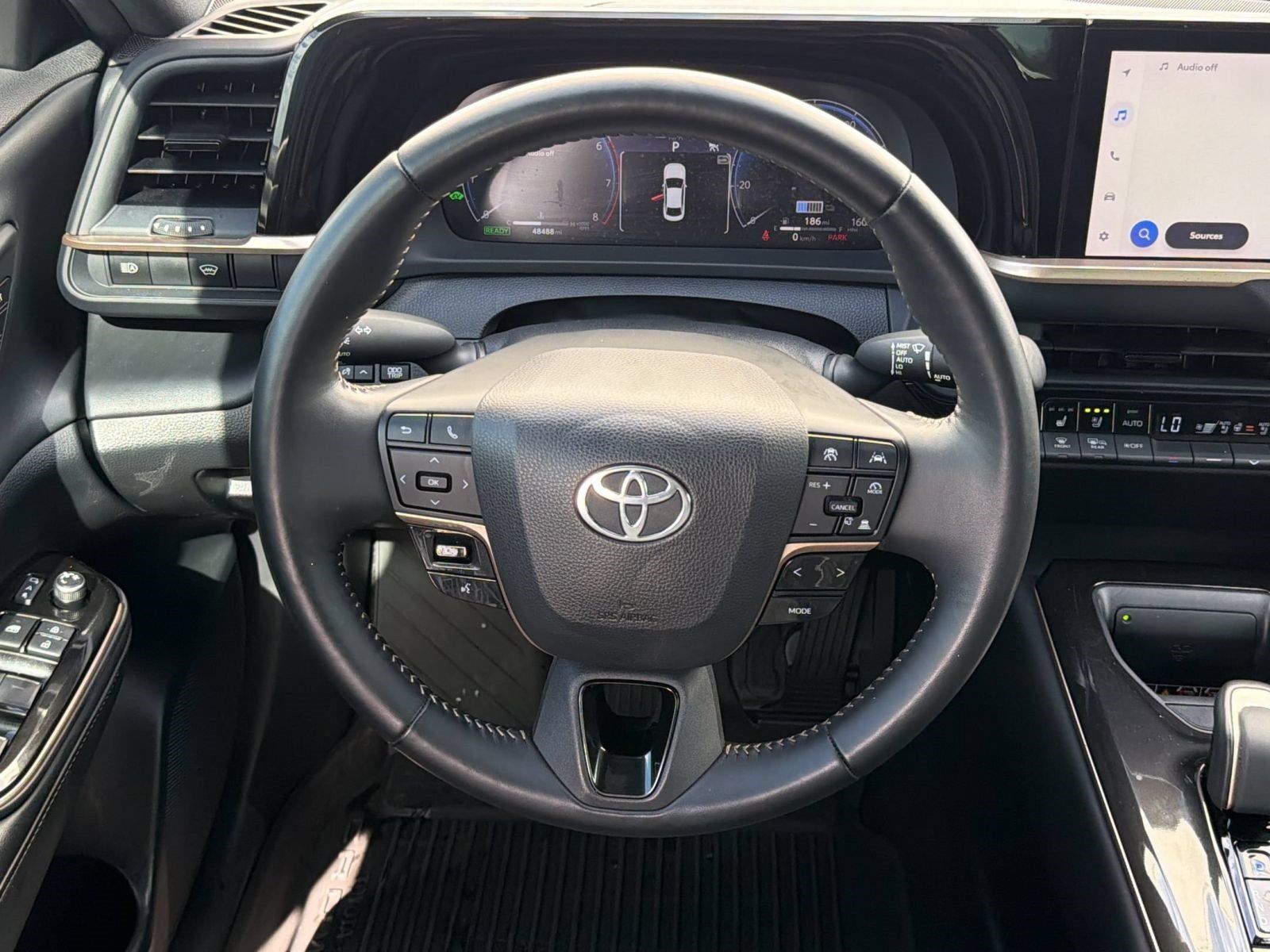 Used 2024 Toyota Crown AWD/4WD image 11