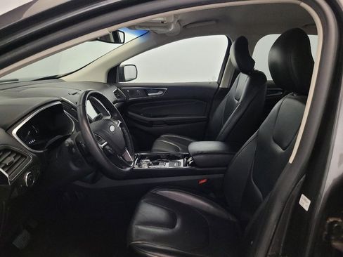 Used 2019 Ford Edge Titanium AWD/4WD image 17