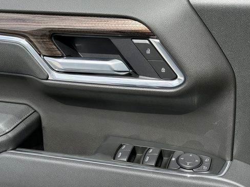 New 2026 Chevrolet Silverado 1500 LT Trail Boss w/ Safety Package AWD/4WD image 18