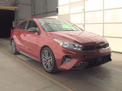 Used 2024 Kia Forte GT-Line image 4