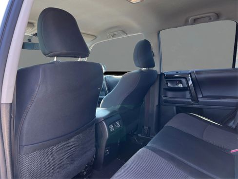 Used 2019 Toyota 4Runner TRD Off-Road image 10