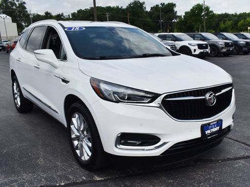 Used 2018 Buick Enclave Premium w/ Trailering Package AWD/4WD image 14