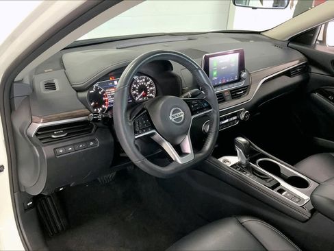 Used 2022 Nissan Altima 2.5 SL image 2