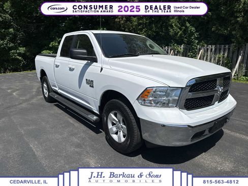 Used 2020 RAM 1500 Classic SLT AWD/4WD image 1
