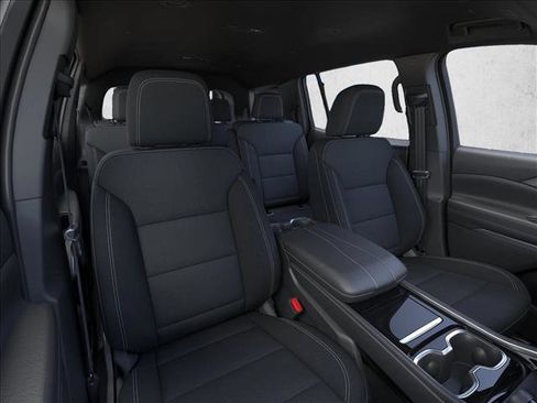 New 2026 Chevrolet Traverse LT FWD image 16