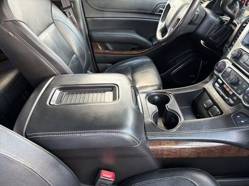 Used 2016 Chevrolet Tahoe LT image 22