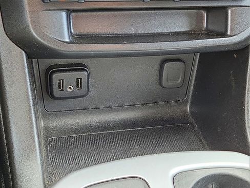 Used 2022 Chevrolet Colorado LT w/ Fleet Safety Package image 25