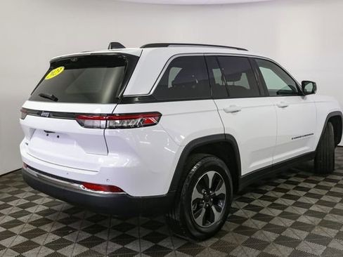 Used 2023 Jeep Grand Cherokee 4WD 4xe w/ Luxury Tech Group II image 13