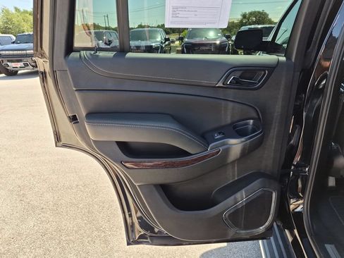 Used 2020 GMC Yukon SLT w/ Premium Edition RWD image 36