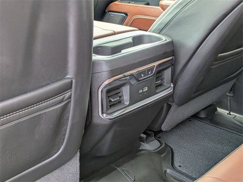 Used 2024 GMC Sierra 3500 Denali Ultimate image 30