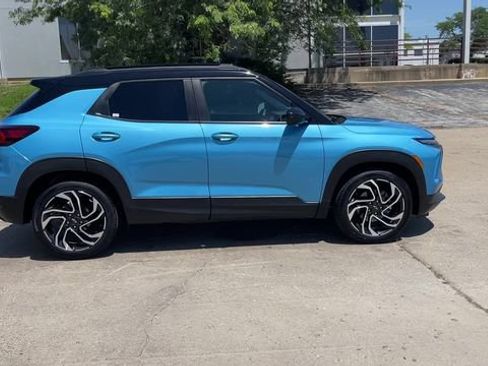 Used 2025 Chevrolet TrailBlazer RS w/ Convenience Package FWD image 9