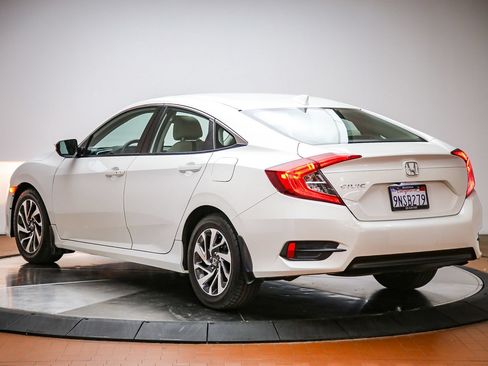 Used 2017 Honda Civic EX image 2