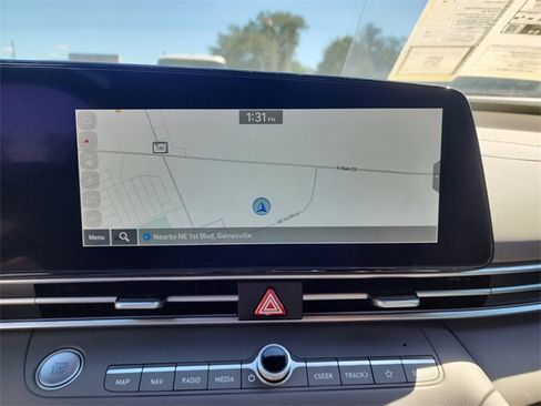 New 2024 Hyundai Elantra SEL image 19