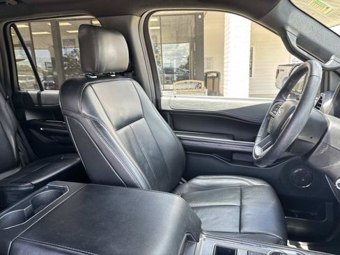 Used 2020 Ford Expedition XLT w/ Equipment Group 202A RWD image 10