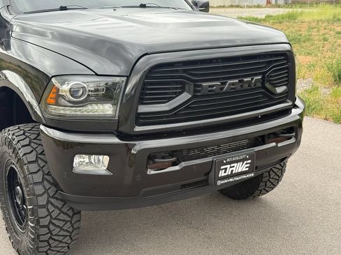 Used 2018 RAM 2500 Laramie w/ Sport Appearance Group AWD/4WD image 5