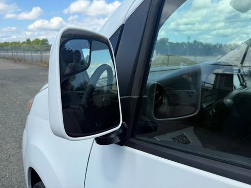 Used 2018 Nissan NV200 SV w/ Navigation Package image 55