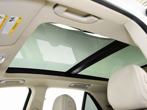 Used 2024 Mercedes-Benz GLE 450 4MATIC image 9