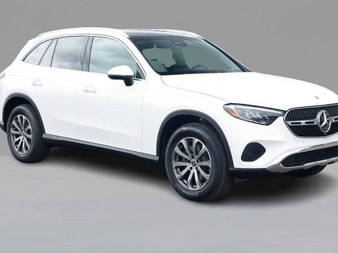 Used 2026 Mercedes-Benz GLC 300 4MATIC image 3