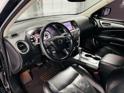 Used 2018 Nissan Pathfinder SL w/ Midnight Edition Package image 24