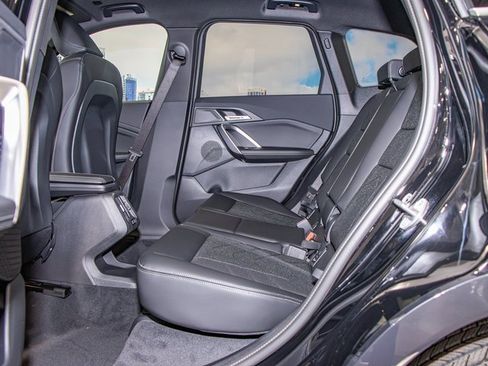 Used 2025 BMW X1 xDrive28i w/ Technology Package image 21