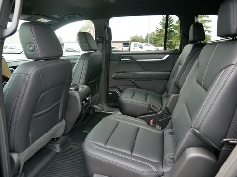 New 2026 GMC Acadia Elevation w/ Black Edition image 4