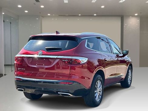 Used 2023 Buick Enclave Essence AWD/4WD image 4