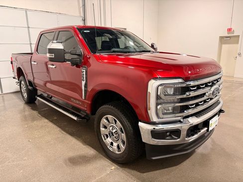 Used 2025 Ford F250 Lariat w/ Chrome Package AWD/4WD image 3