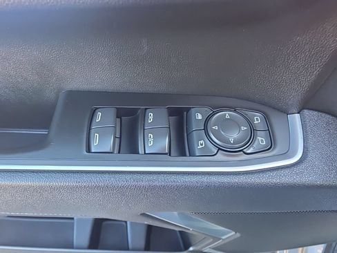 Used 2025 GMC Sierra 1500 SLT AWD/4WD image 20