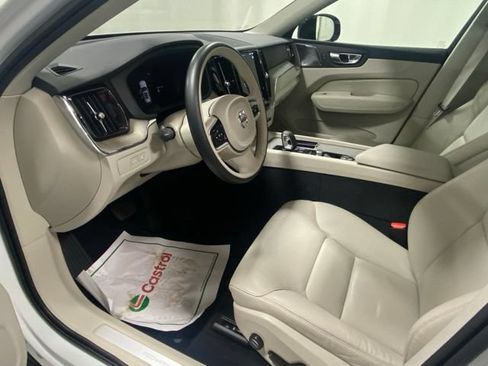 Certified 2023 Volvo XC60 T8 Plus w/ Climate Package AWD/4WD image 9