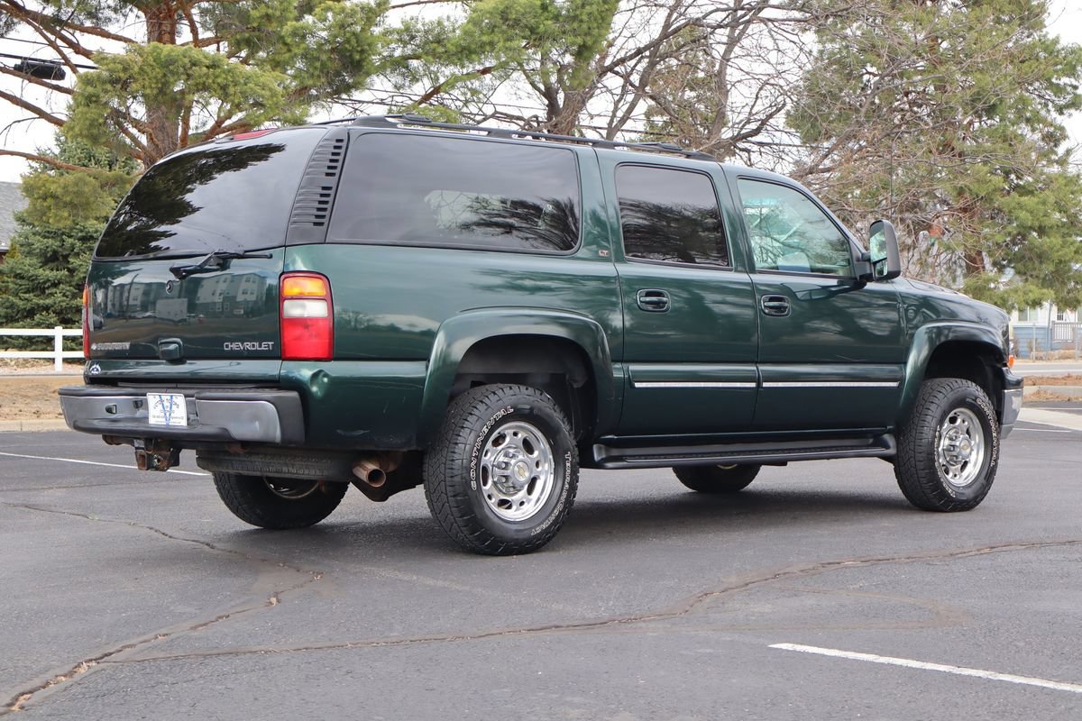 Used 2002 Chevrolet Suburban 2500 LT AWD/4WD image 5
