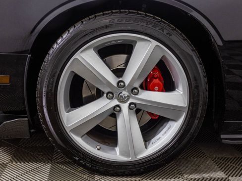 Used 2009 Dodge Challenger SRT8 w/ SRT Option Group II image 46