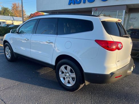 Used 2010 Chevrolet Traverse LT w/ Personal Connectivity Package image 12