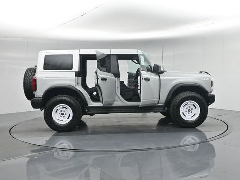 New 2026 Ford Bronco Heritage Edition AWD/4WD image 4