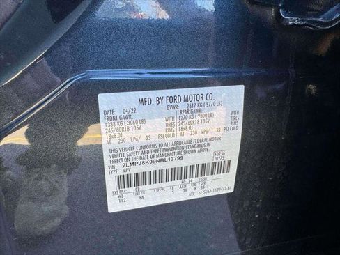 Used 2022 Lincoln Nautilus Reserve image 10