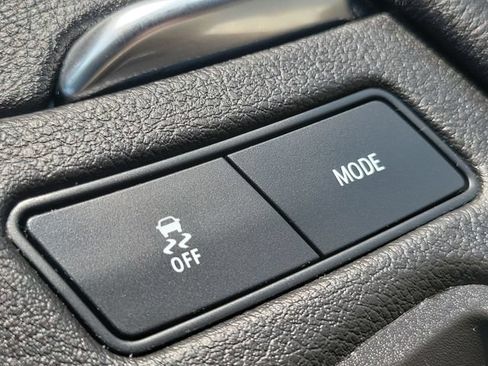 Used 2024 Cadillac XT6 Sport w/ Technology Package AWD/4WD image 27