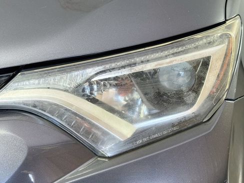 Used 2017 Toyota RAV4 XLE w/ Plus Special Value Package FWD image 37